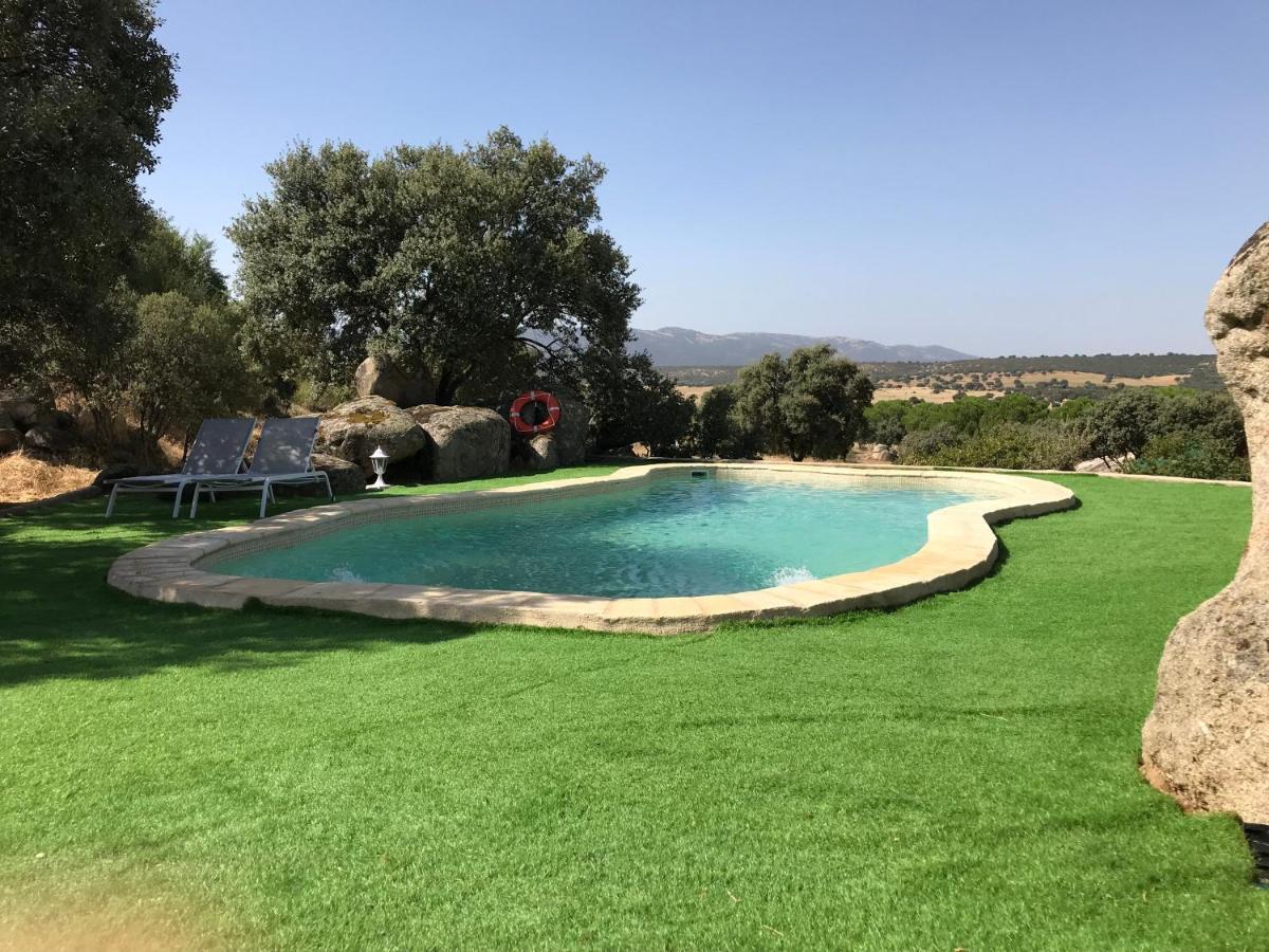 Villa Domo En Montes De Toledo à Mazarambroz Extérieur photo